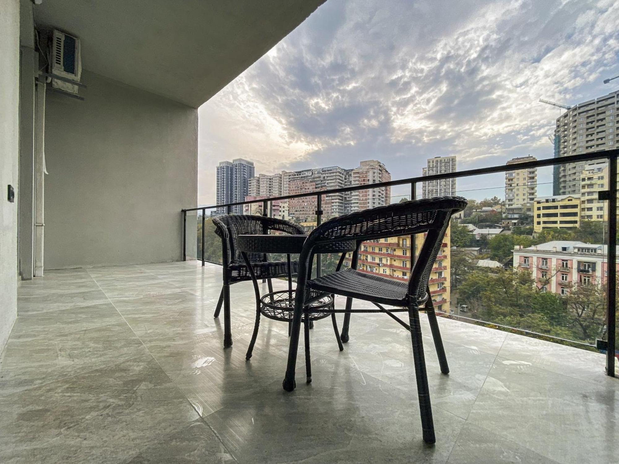 Апартаменти Vip Apart 608 Sartava Go Тбілісі Екстер'єр фото